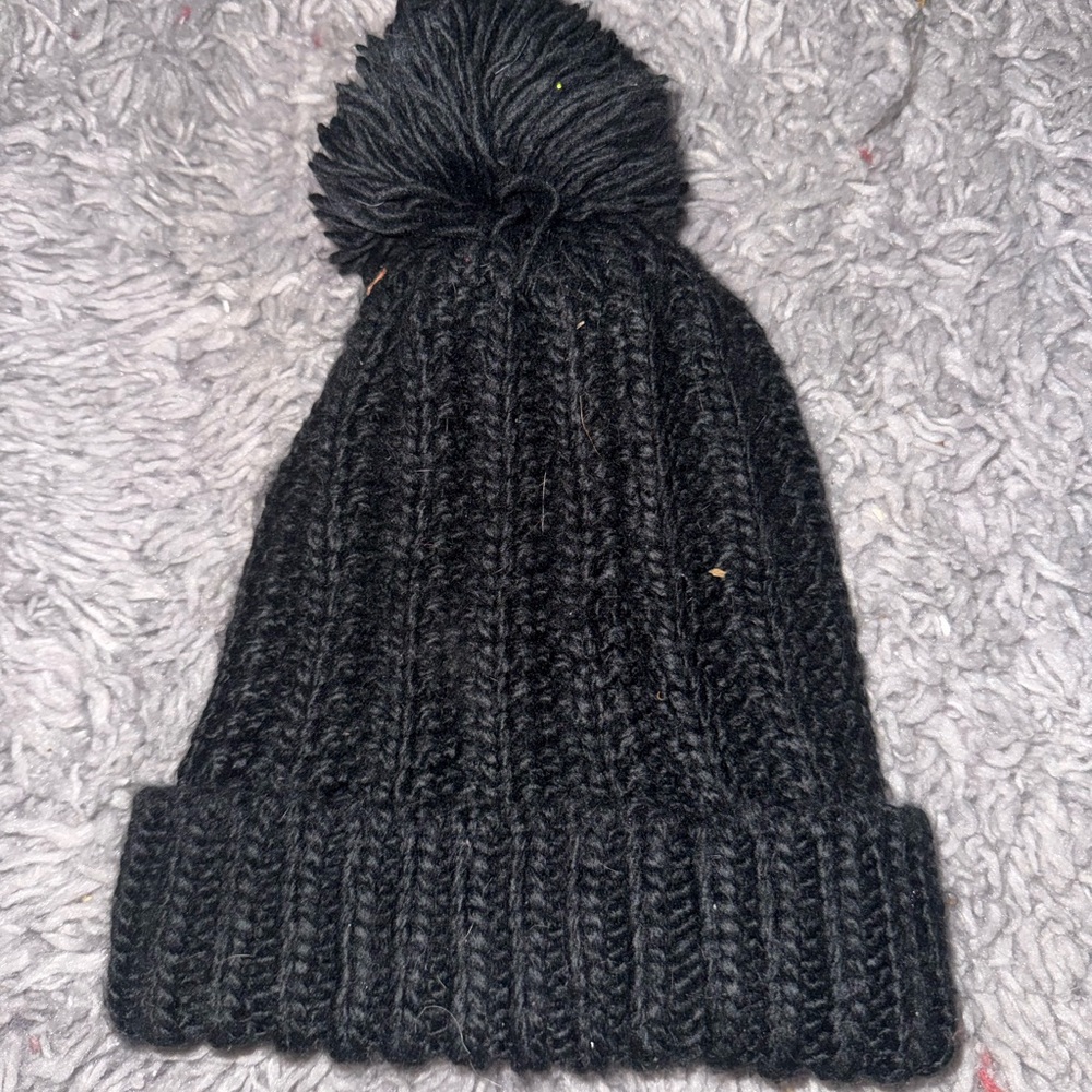 Forever 21 Black Ribbed Pom-Pom Beanie